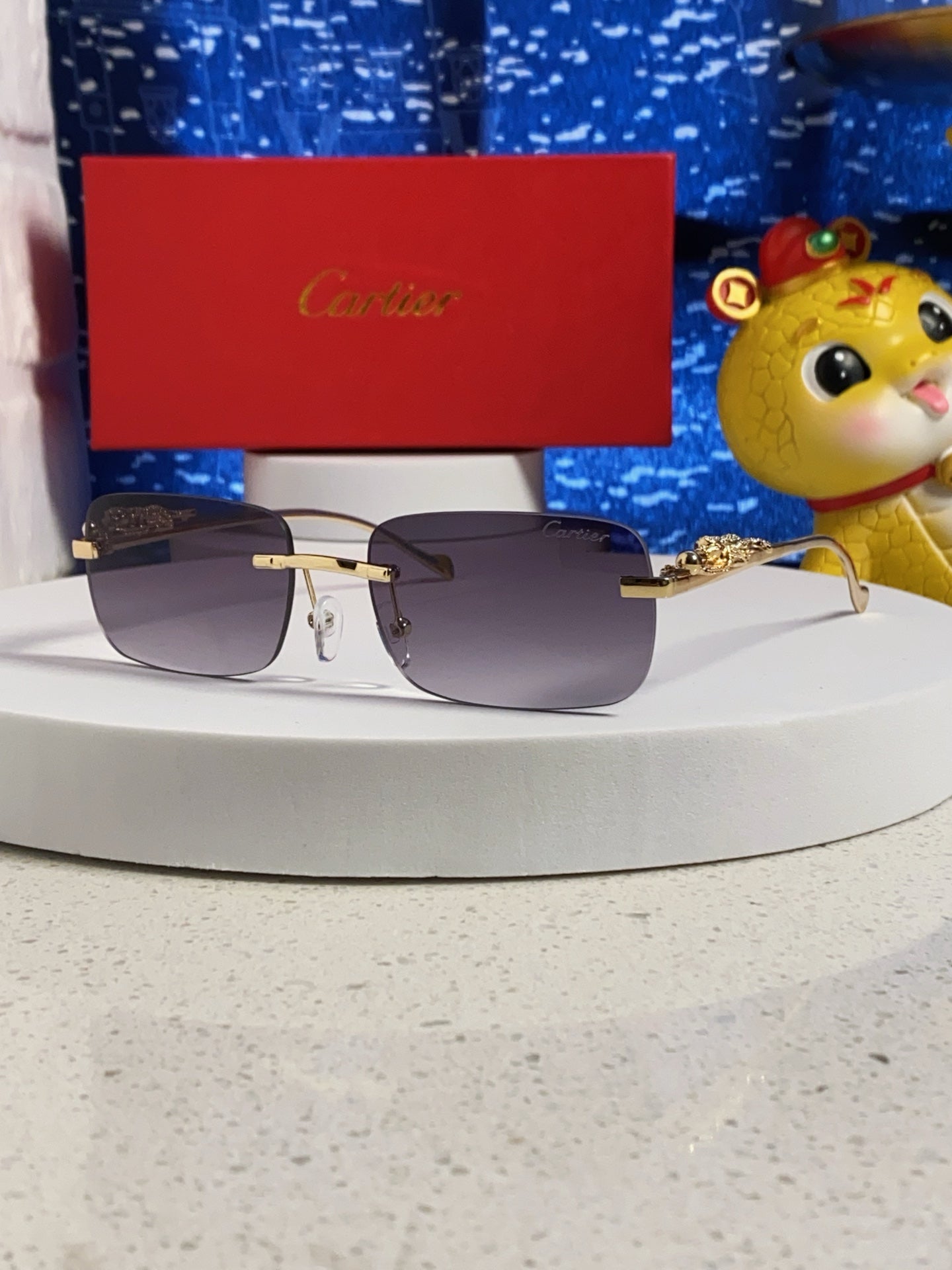 CARTIER PANTHÈRE RECTANGULAR FRAME SUNGLASSES 567503 IN METAL