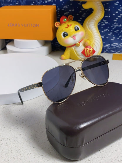 LOUIS VUITTON PILOT SUNGLASSES 571635 IN GOLD METAL BLACK LENSES MONOGRAM LOGO