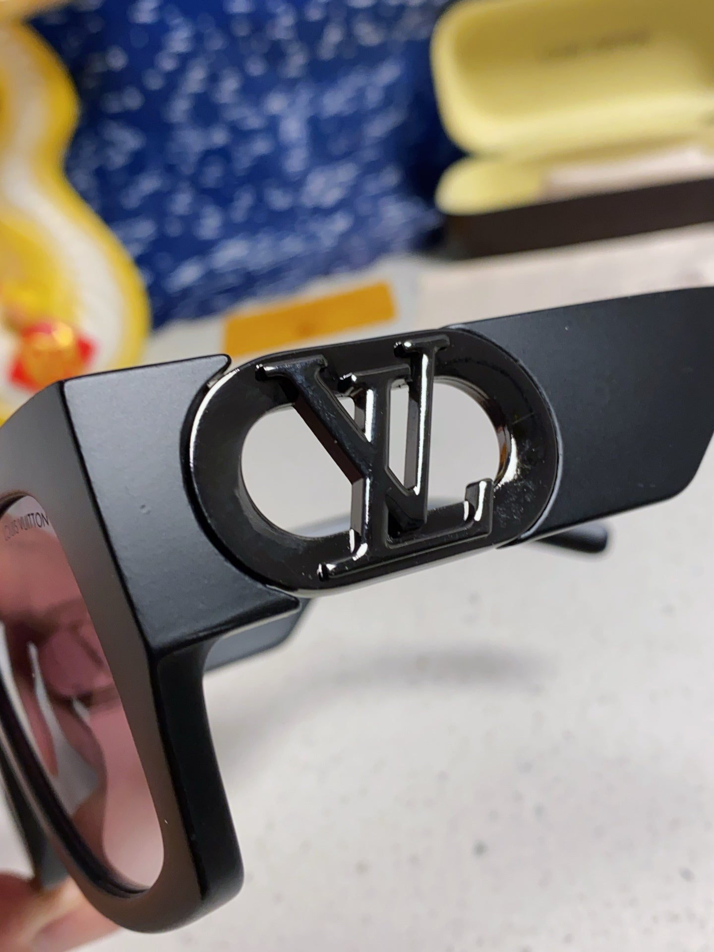 LOUIS VUITTON LINK SQUARE SUNGLASSES 570272 IN BLACK ACETATE BLACK LOGO