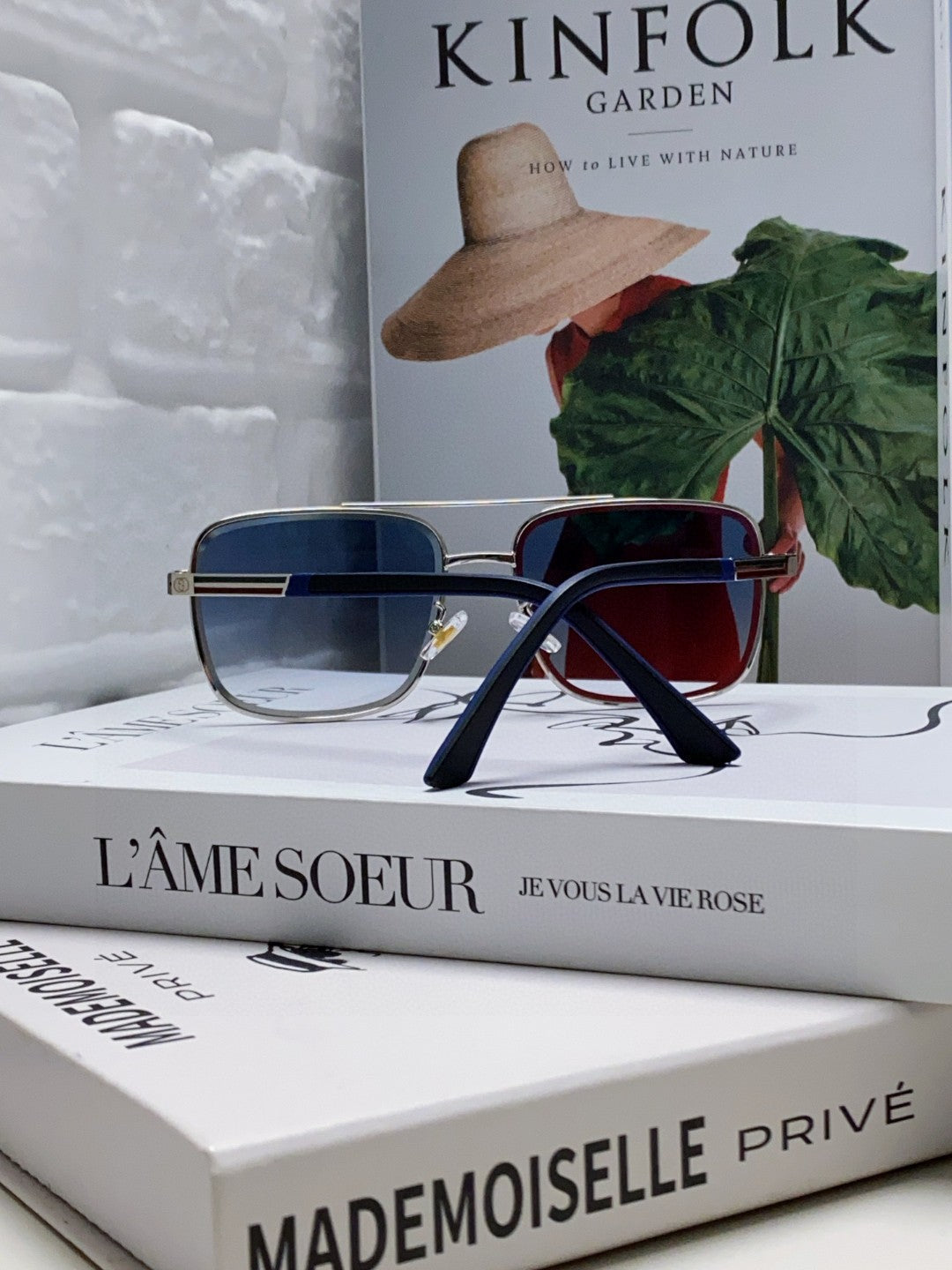 GUCCI SQUARE FRAME SUNGLASSES 570213 IN METAL