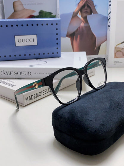 GUCCI BUTTERFLY FRAME SUNGLASSES 570220 IN ACETATE