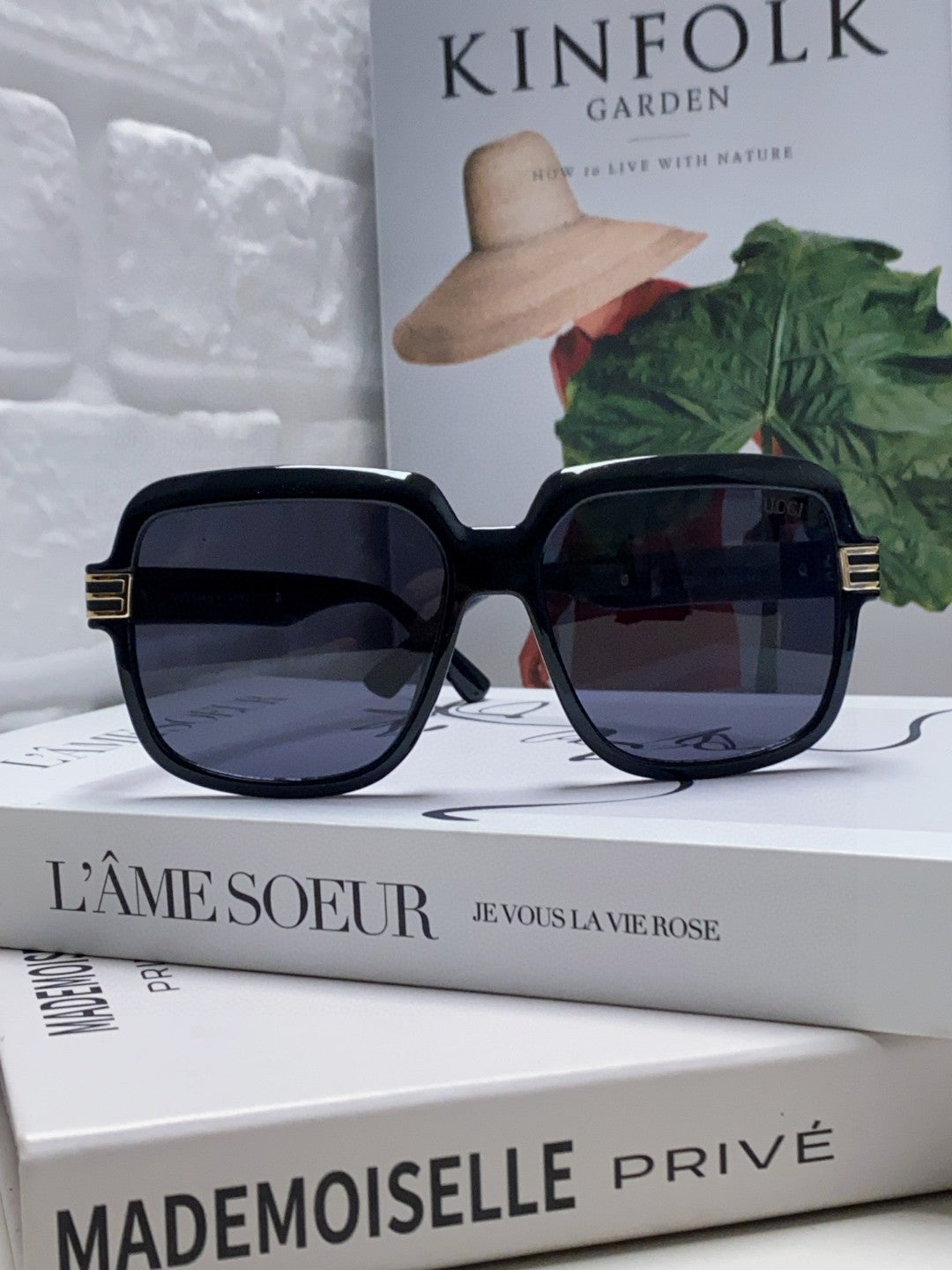 GUCCI SQUARE FRAME SUNGLASSES 570231 IN ACETATE AND METAL