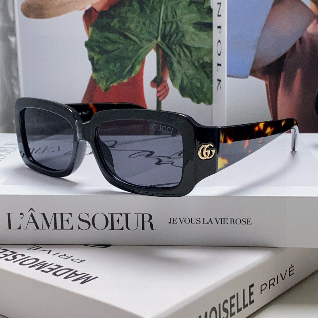 GUCCI RECTANGULAR FRAME SUNGLASSES 570237 IN ACETATE