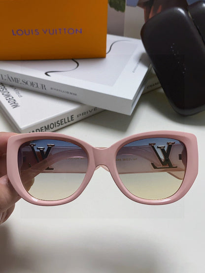 LOUIS VUITTON ICON CAT EYE SUNGLASSES 570247 IN PINK CLEAR ACETATE