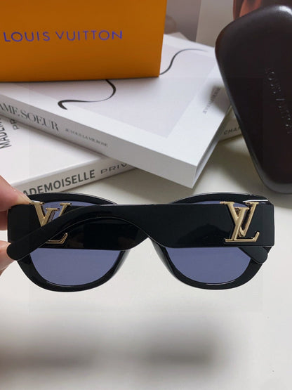 LOUIS VUITTON ICON CAT EYE SUNGLASSES 570249 IN BLACK ACETATE