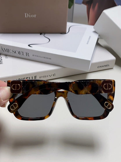 DIOR LADY 95.22 S2F SUNGLASSES 571585 IN HAVANA ACETATE GREY LENSES