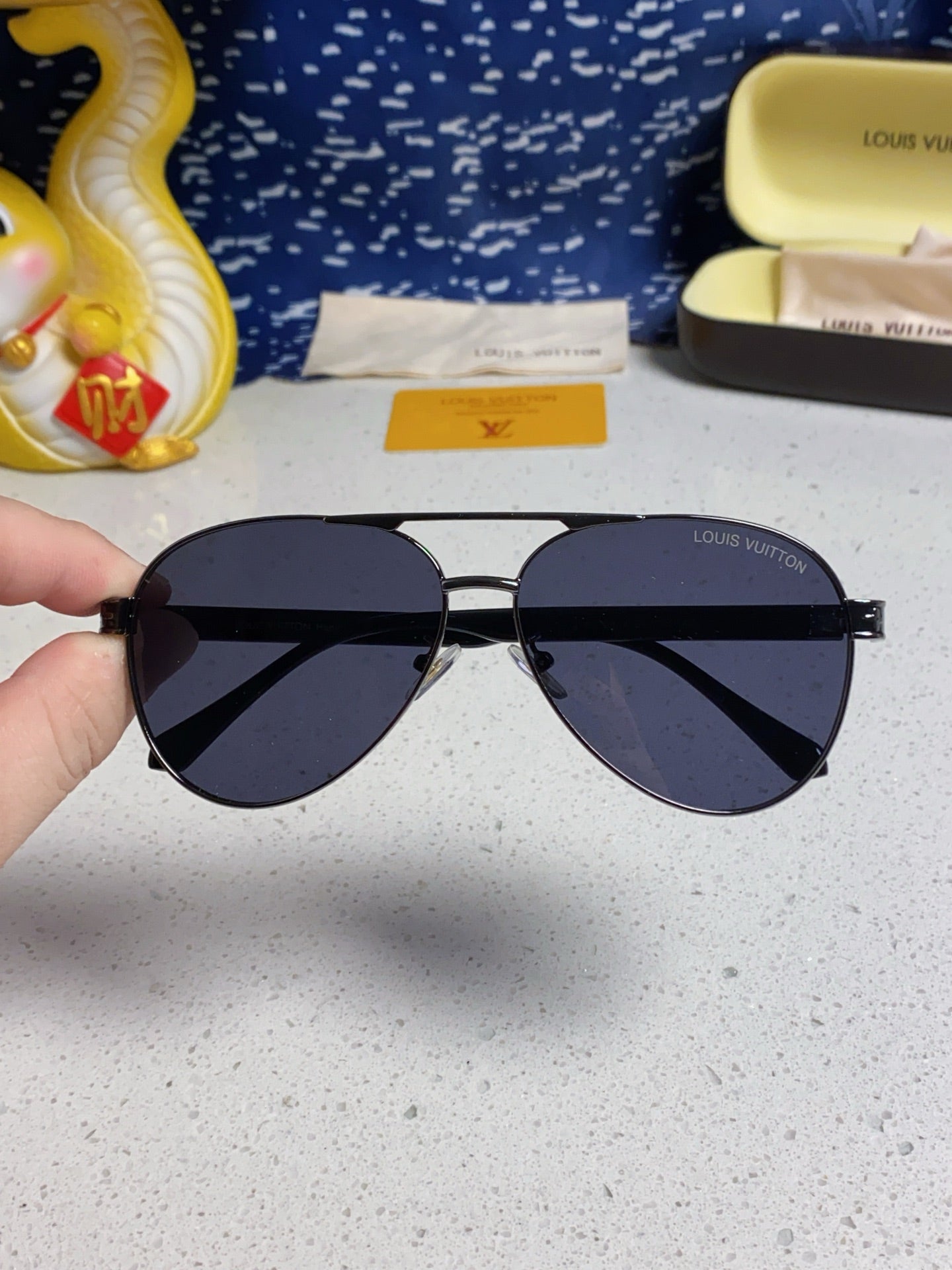 LOUIS VUITTON PILOT SUNGLASSES 571636 IN METAL BLACK LENSES MONOGRAM LOGO