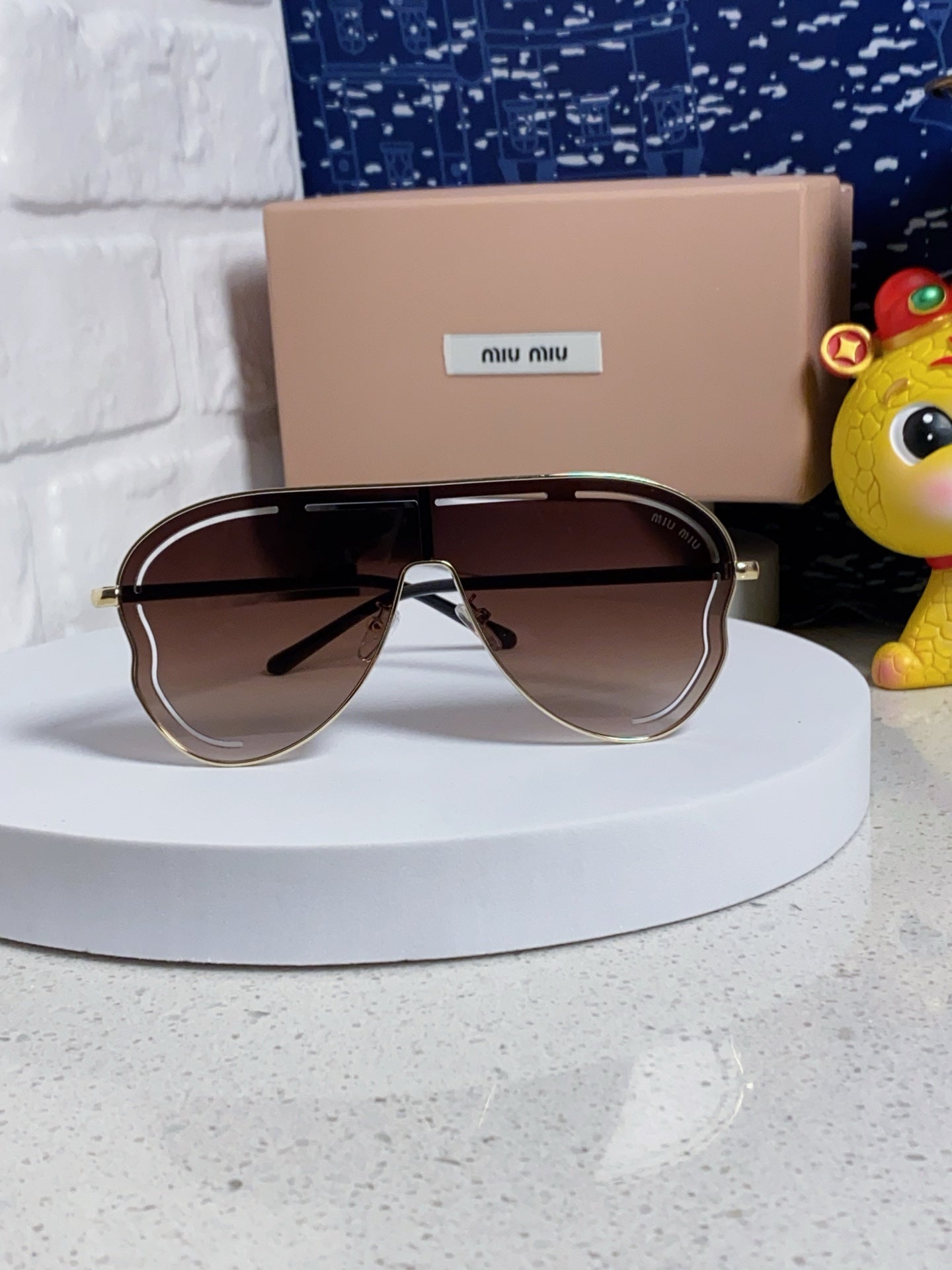 MIU MIU RUNWAY SUNGLASSES 571638 IN GOLD METAL BROWN SMOKE LENSES