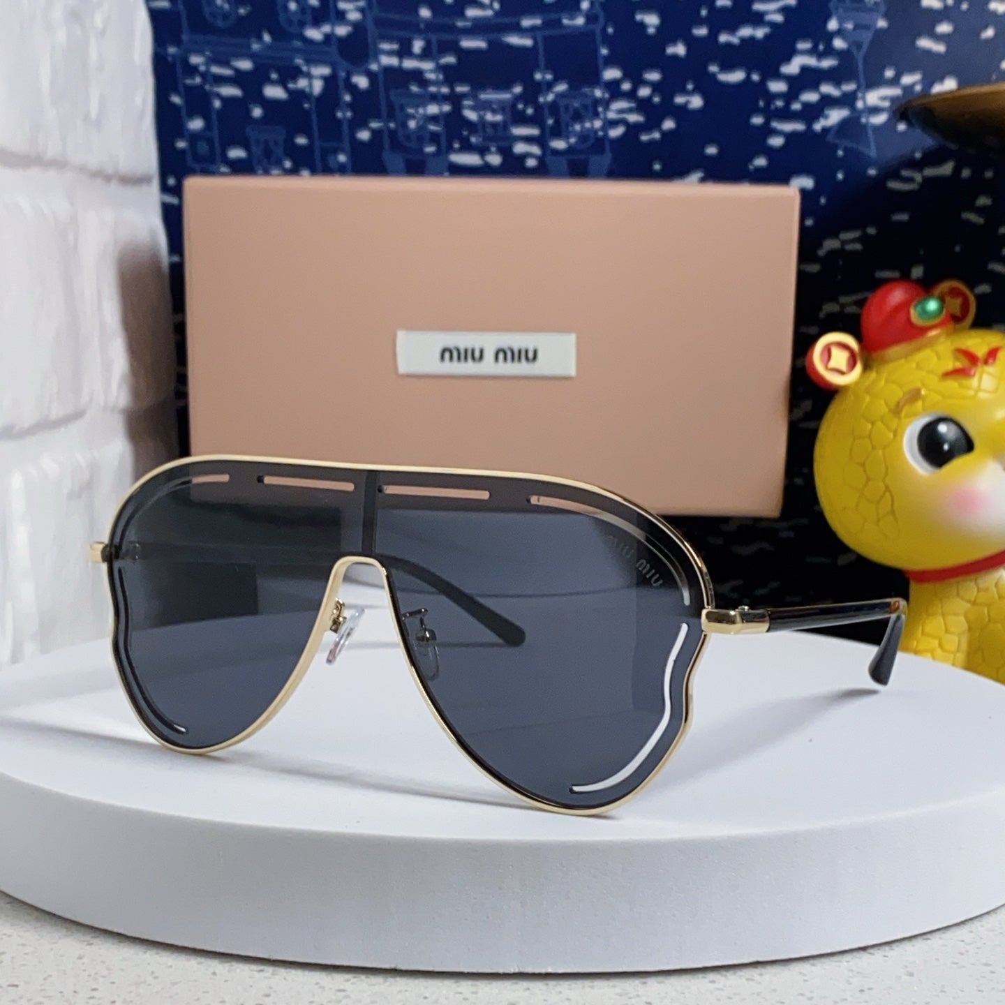 MIU MIU RUNWAY SUNGLASSES 571640 IN BLACK METAL BLACK LENSES