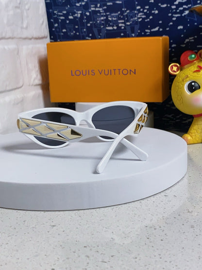 LOUIS VUITTON CAT EYE SUNGLASSES 576885 IN WHITE AND GOLD ACETATE