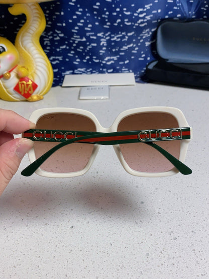 GUCCI SQUARE FRAME SUNGLASSES 573309 IN ACETATE EMBOSSED LOGO