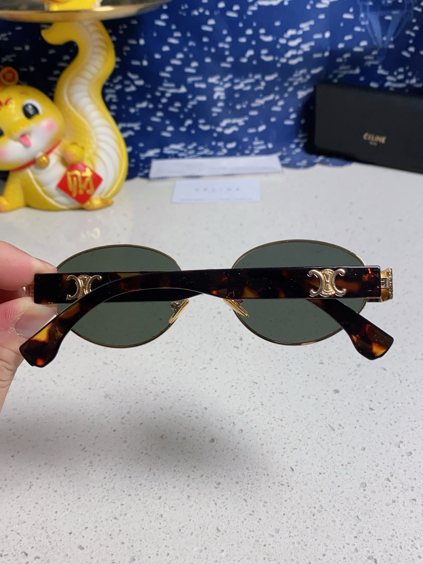 CELINE TRIOMPHE SUNGLASSES 538531 IN HAVANA ACETATE BLACK LENSES