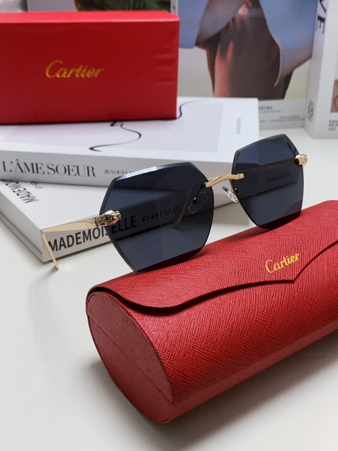 CARTIER PANTHÈRE RIMLESS GEOMETRIC FRAME SUNGLASSES 539743 IN METAL