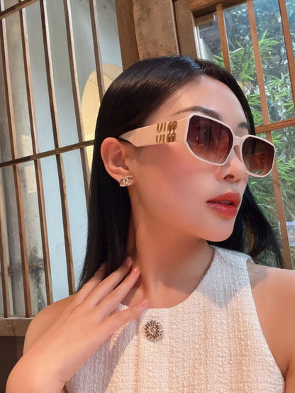 MIU MIU GLIMPSE SUNGLASSES 576819 IN WHITE ACETATE