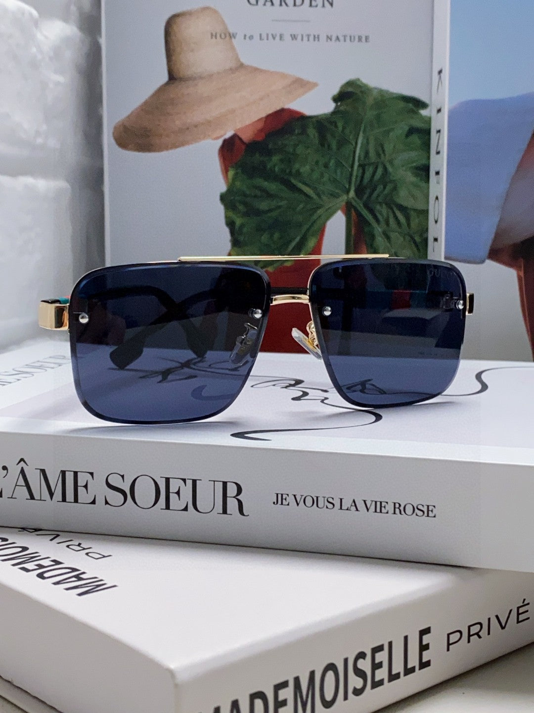GUCCI RECTANGULAR FRAME SUNGLASSES 576873 IN METAL