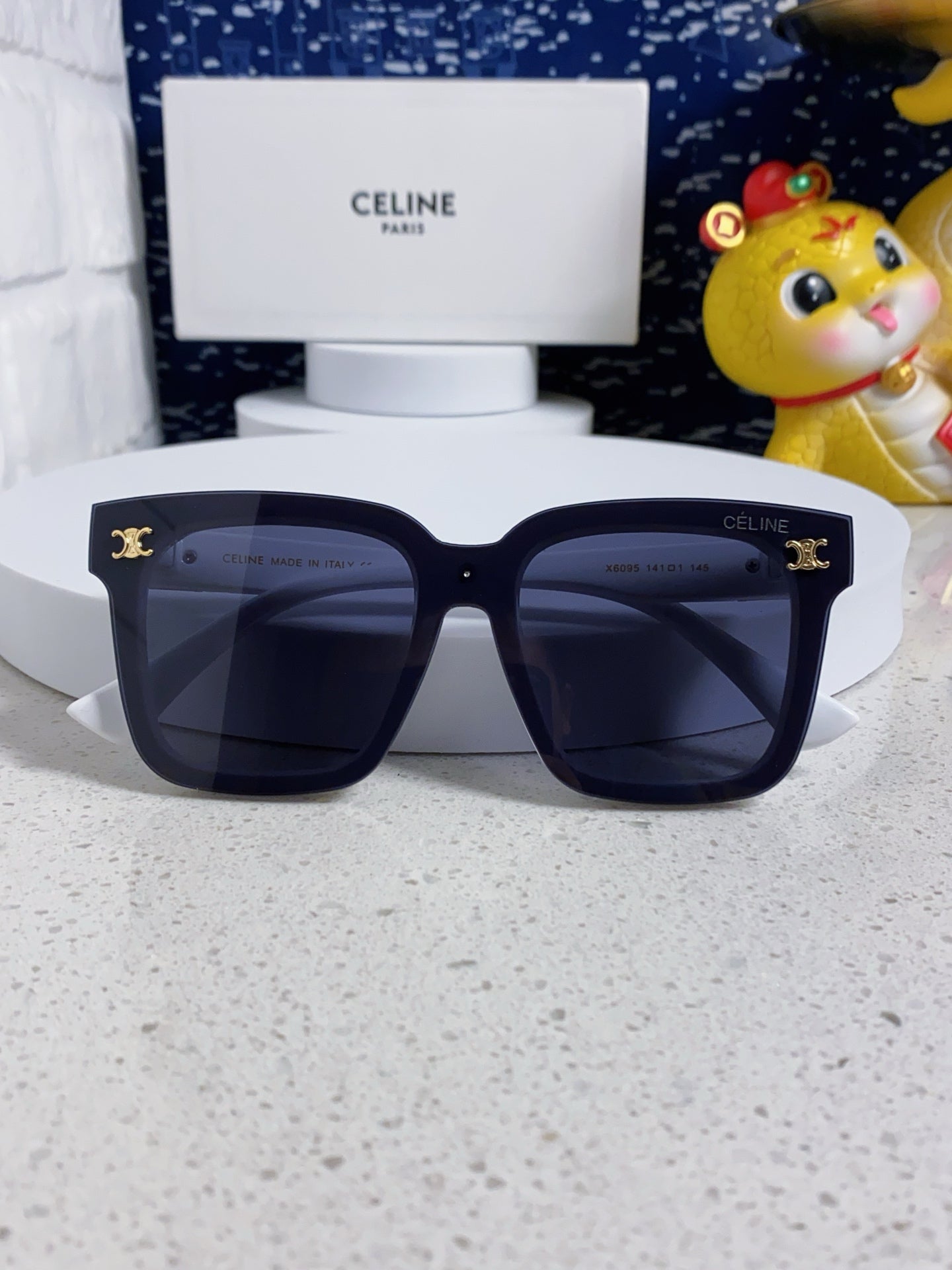 CELINE TRIOMPHE SUNGLASSES 548635 IN WHITE ACETATE