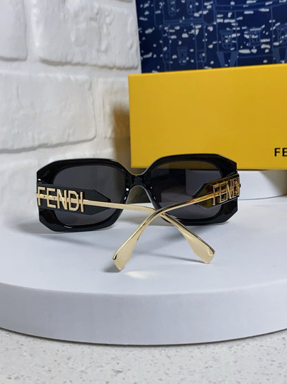 FENDI OVERSIZES FF DIAMONDS SQUARE SUNGLASSES 551639 IN ACETATE