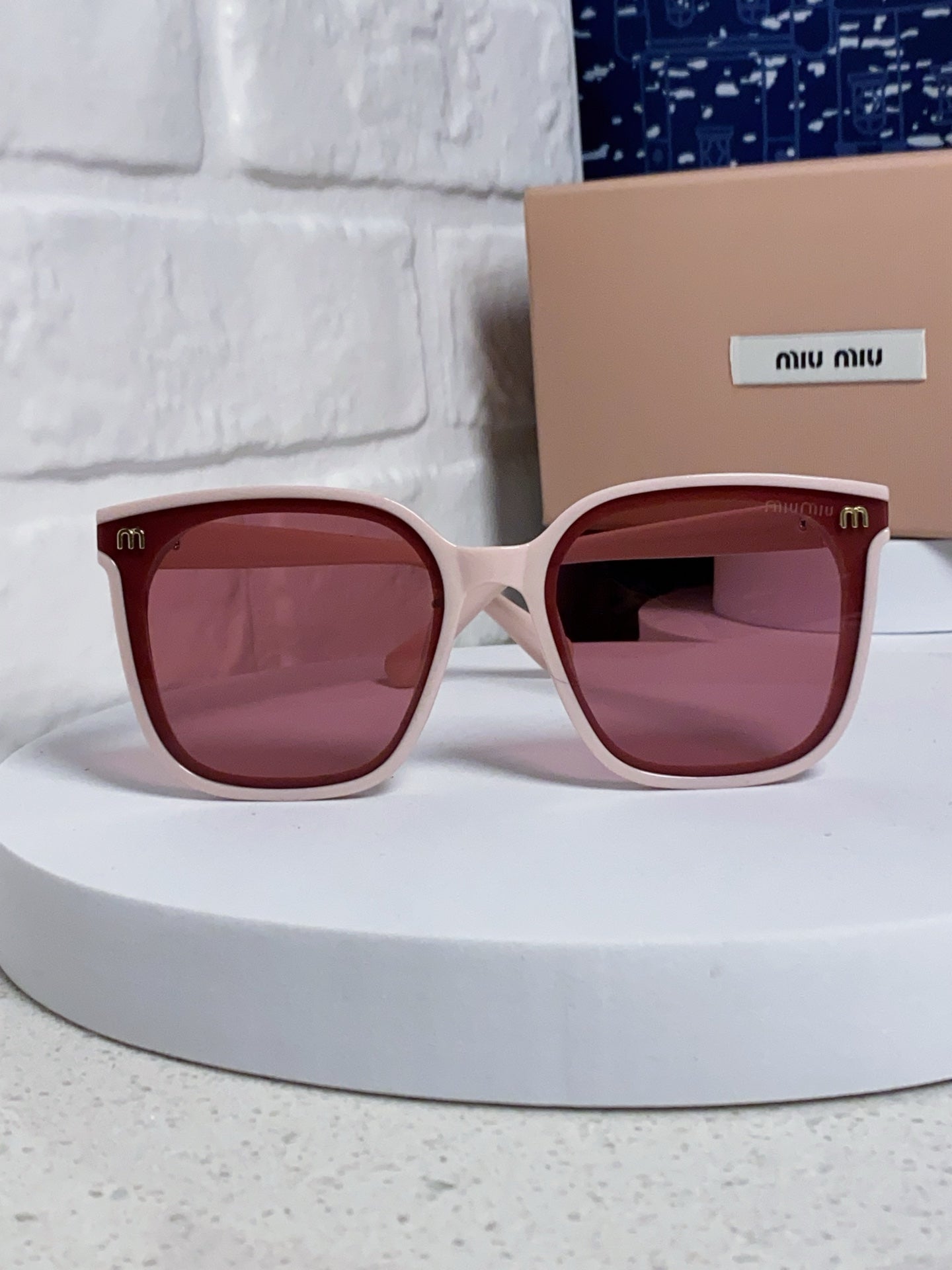 MIU MIU GLIMPSE SQUARE SUNGLASSES 554611 IN LIGHT PINK ACETATE