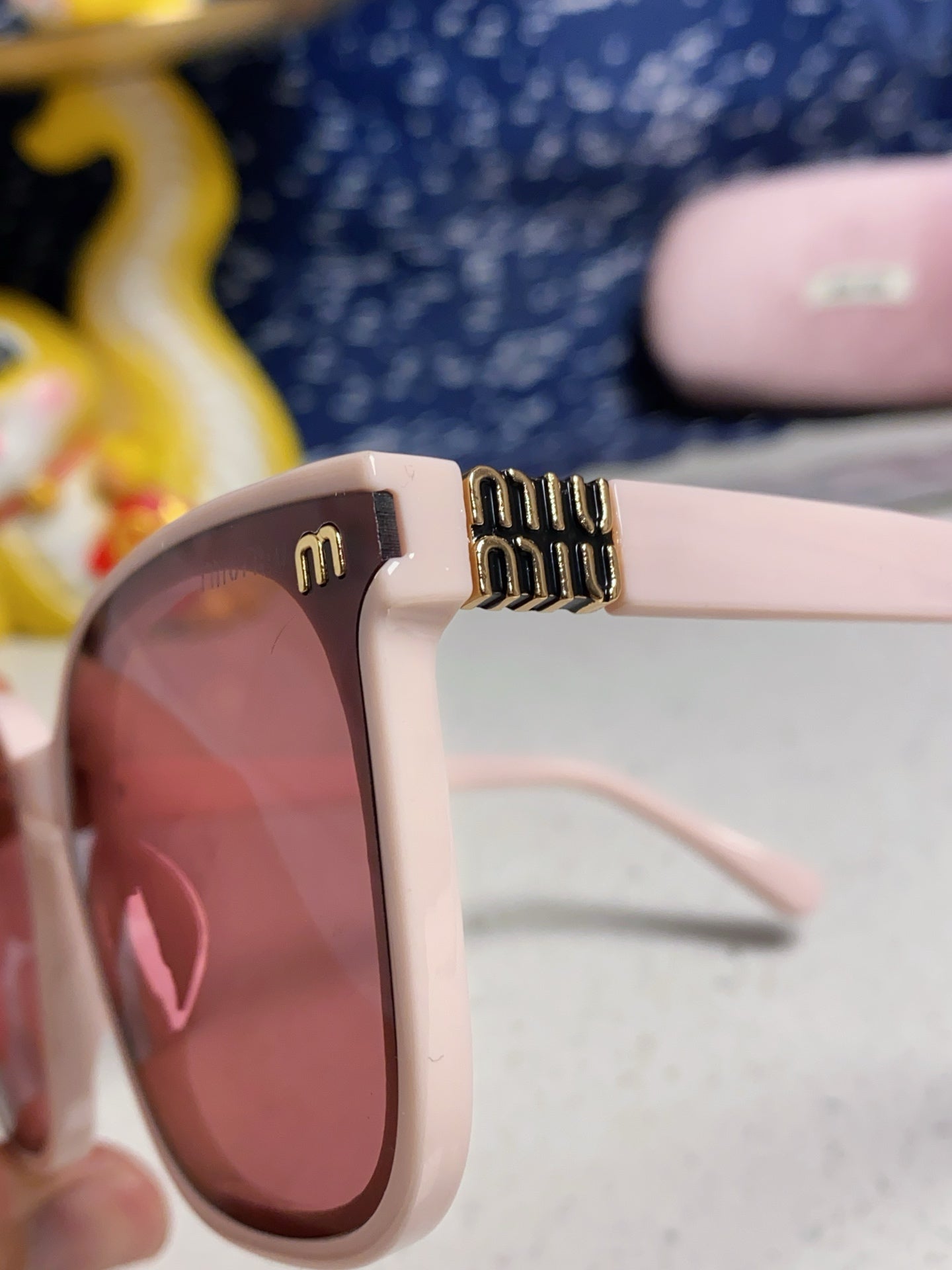 MIU MIU GLIMPSE SQUARE SUNGLASSES 554611 IN LIGHT PINK ACETATE