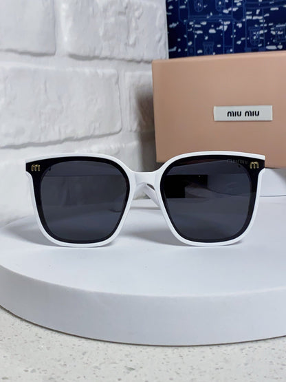 MIU MIU GLIMPSE SQUARE SUNGLASSES 554615 IN WHITE ACETATE