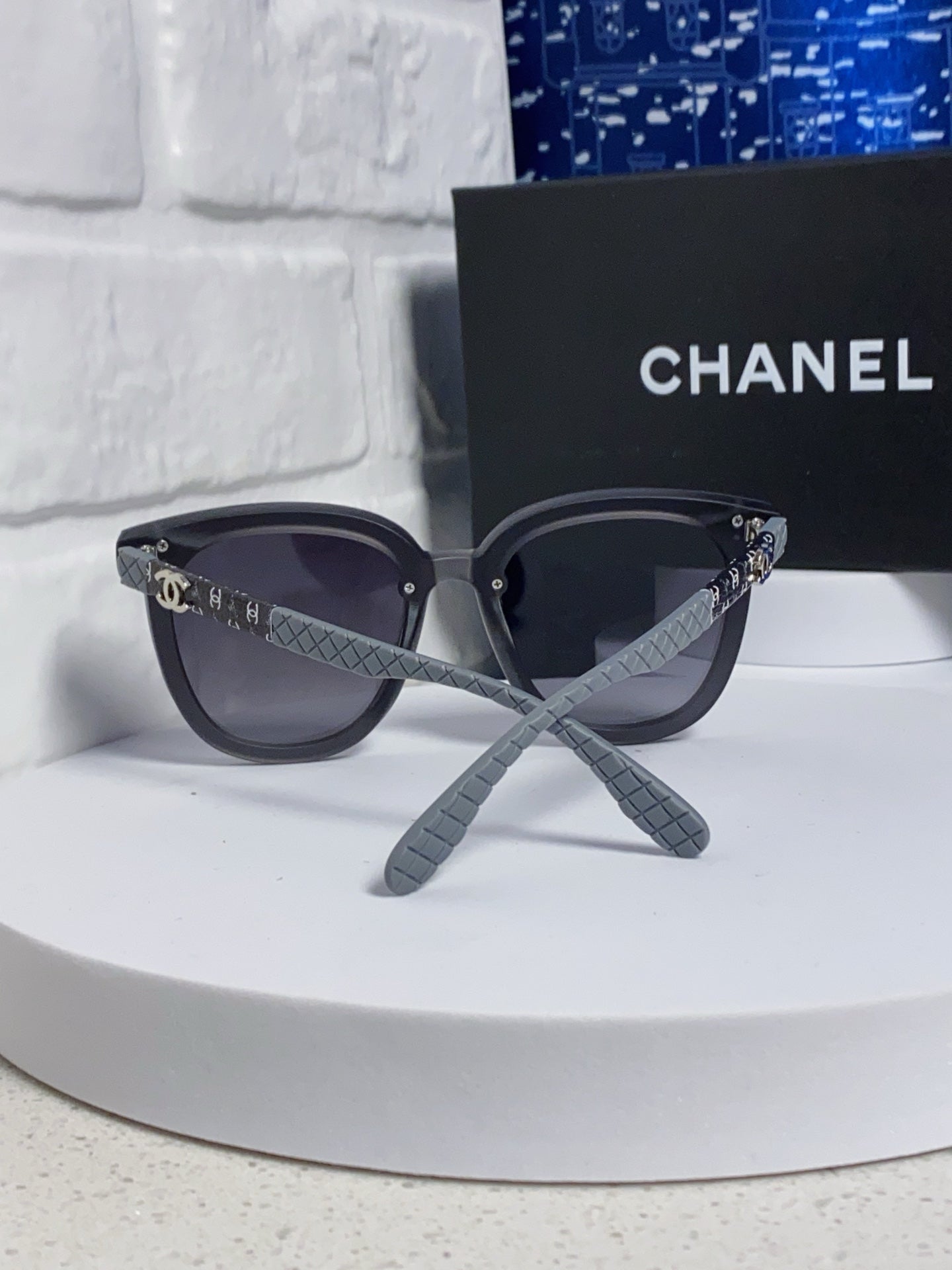 CHANEL BROWNLINE SUNGLASSES 638935 IN GRAY ACETATE