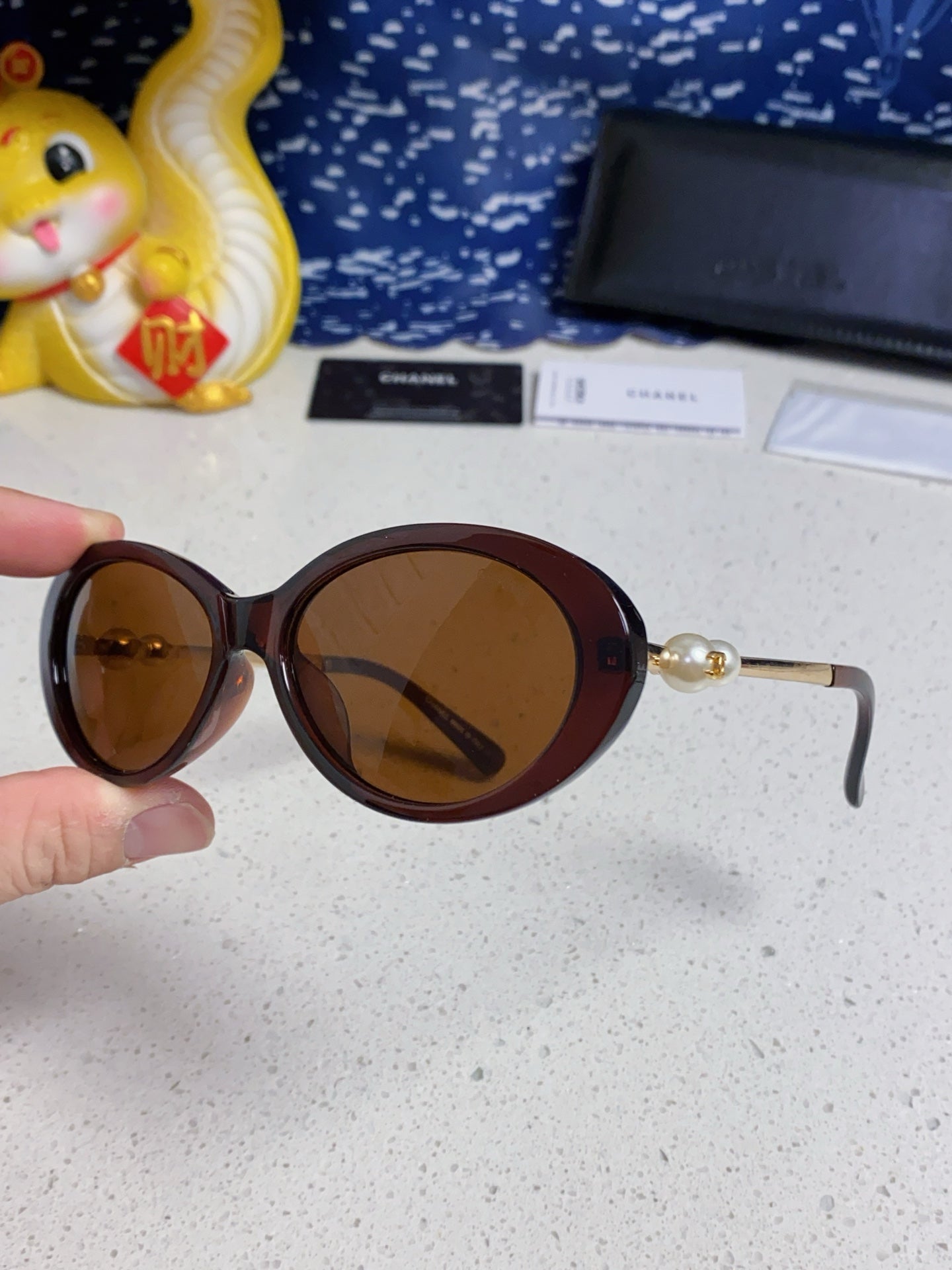 CHANEL OVAL SUNGLASSES 640342 IN BROWN CLEAR ACETATE METAL FRAME