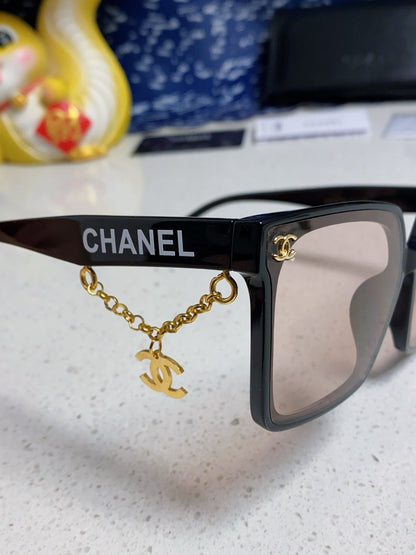 CHANEL SQUARE SUNGLASSES 641807 IN BLACK ACETATE LIGHT BROWN LENSES