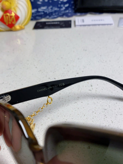 CHANEL SQUARE SUNGLASSES 641808 IN BLACK OMBRE ORANGE ACETATE GOLD CHAIN