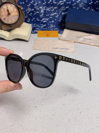 LOUIS VUITTON CAT EYE SUNGLASSES 573322 IN BLACK ACETATE MONOGRAM LOGO