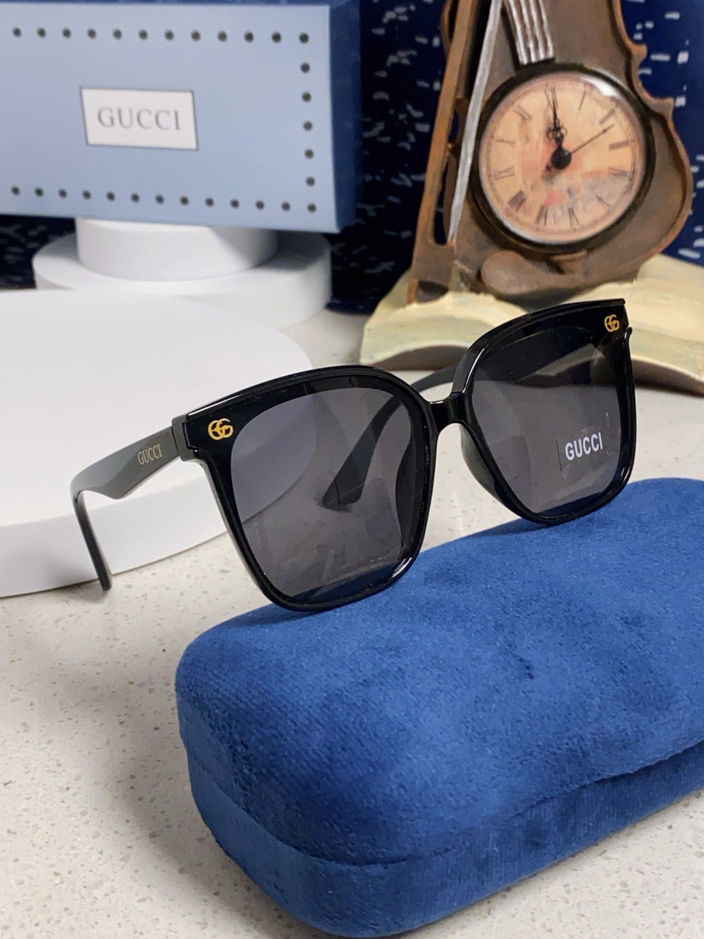 GUCCI SQUARE FRAME SUNGLASSES 575854 IN BLACK ACETATE