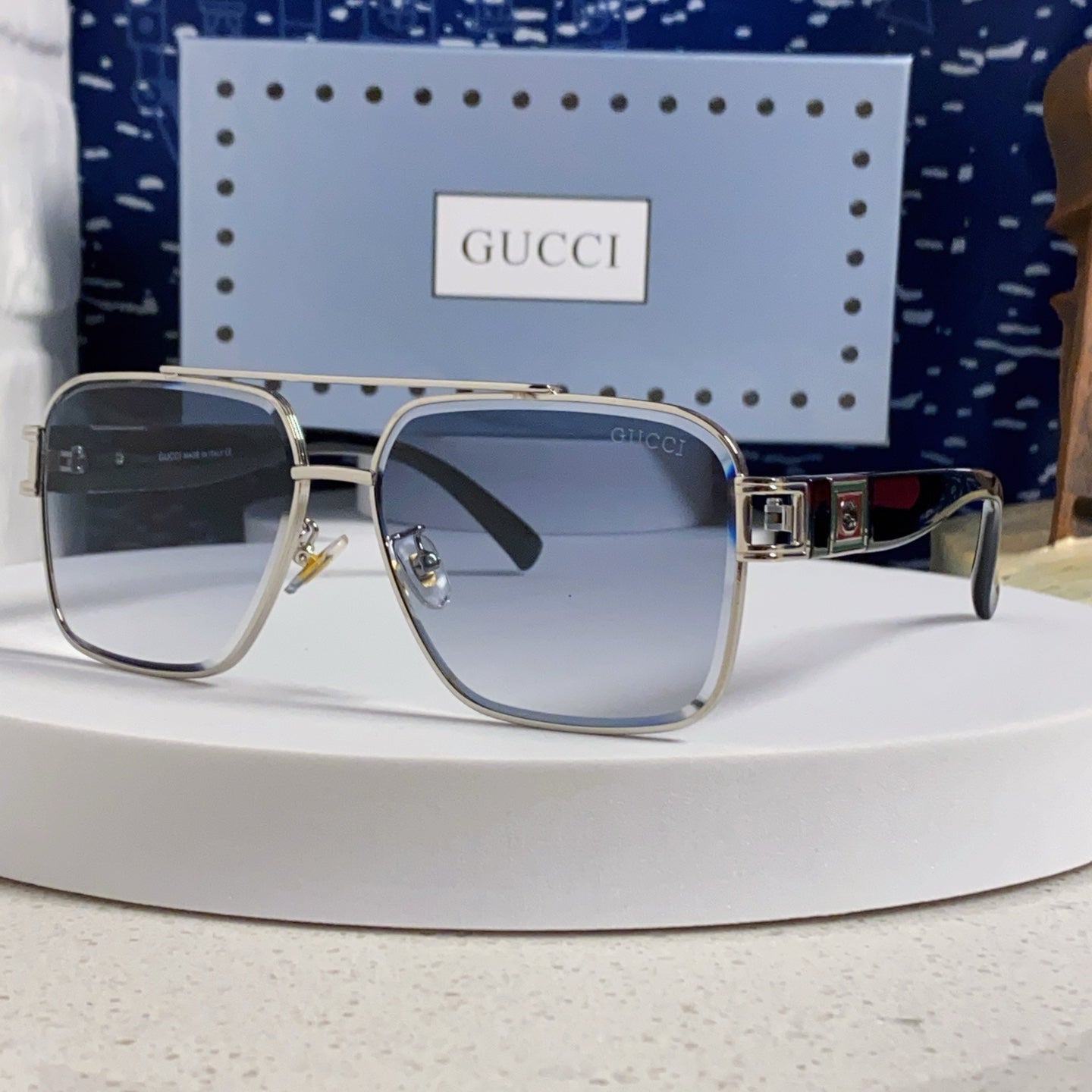 GUCCI SQUARE FRAME SUNGLASSES 576906 IN METAL