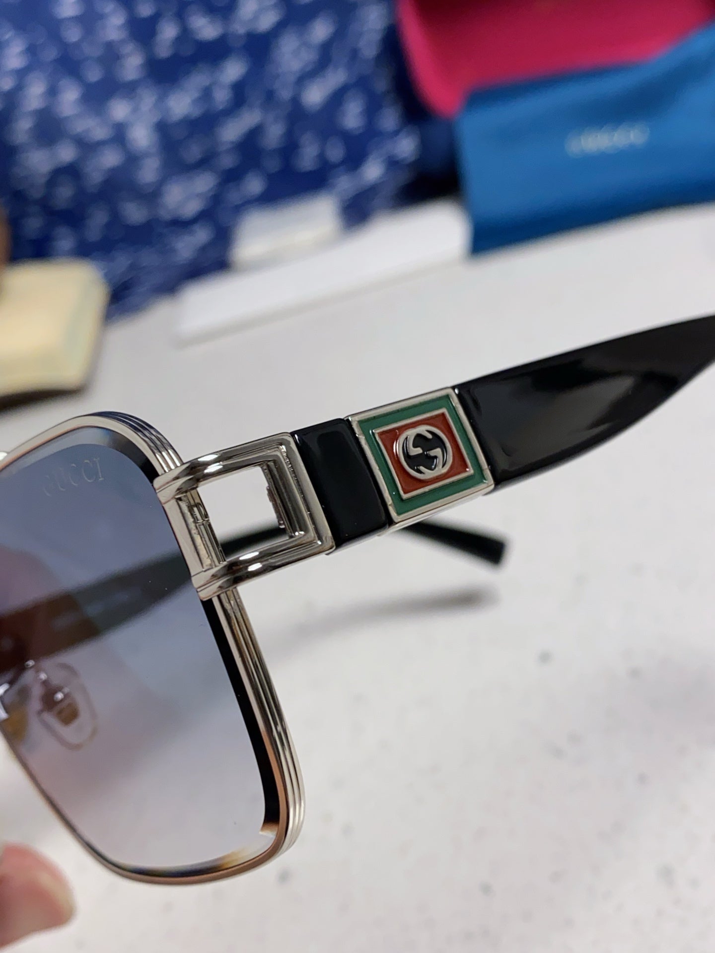 GUCCI SQUARE FRAME SUNGLASSES 576906 IN METAL