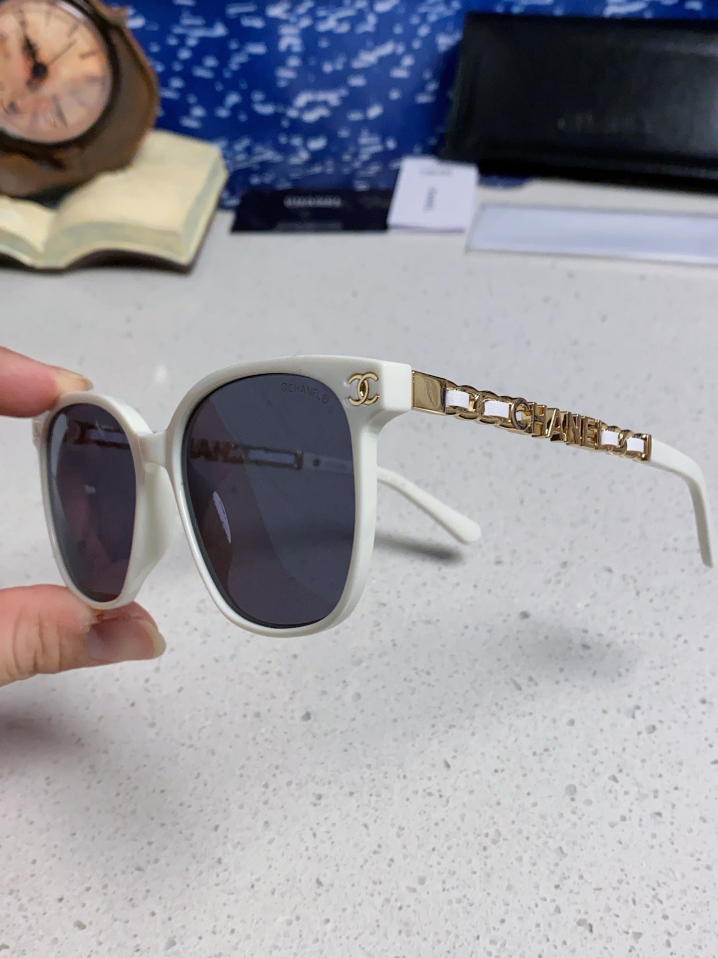 CHANEL SQUARE SUNGLASSES 632031 IN WHITE ACETATE GOLD METAL