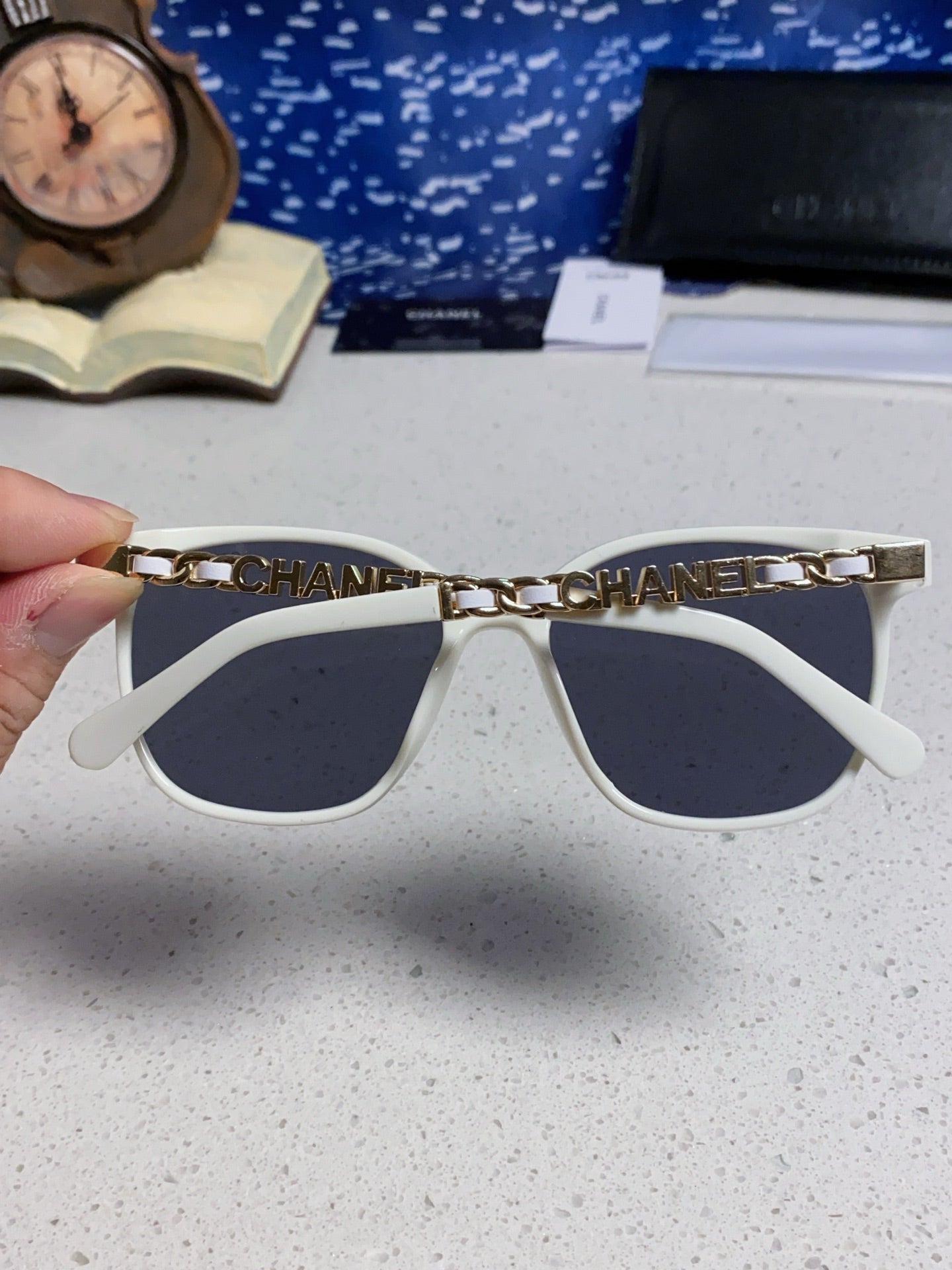 CHANEL SQUARE SUNGLASSES 632031 IN WHITE ACETATE GOLD METAL