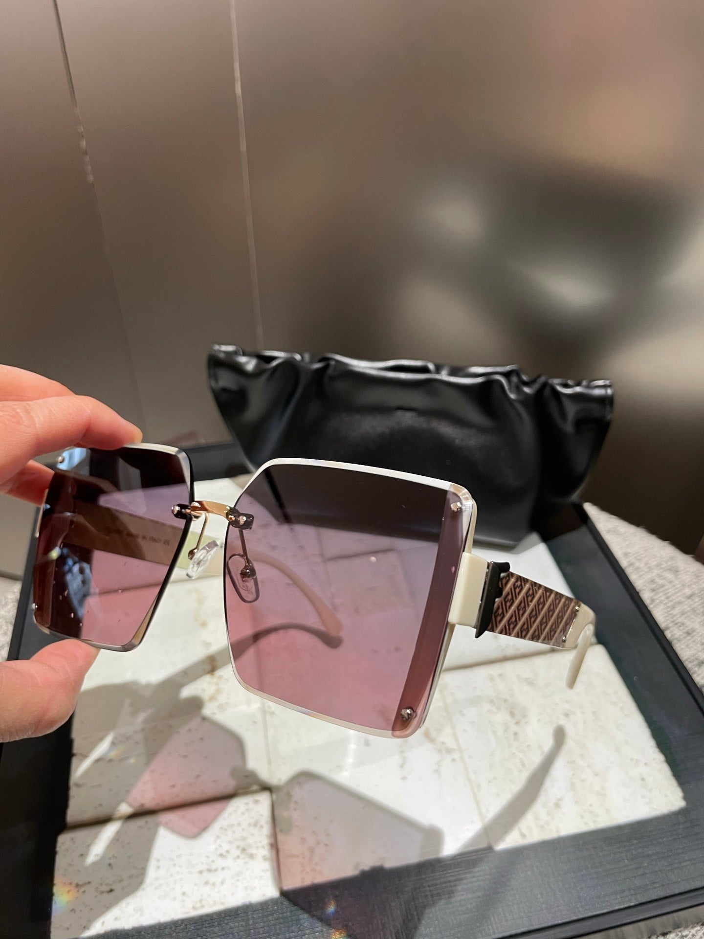 FENDI OVERSIZED FF DIAMONDS SQUARE FRAME SUNGLASSES 518548 IN ACETATE