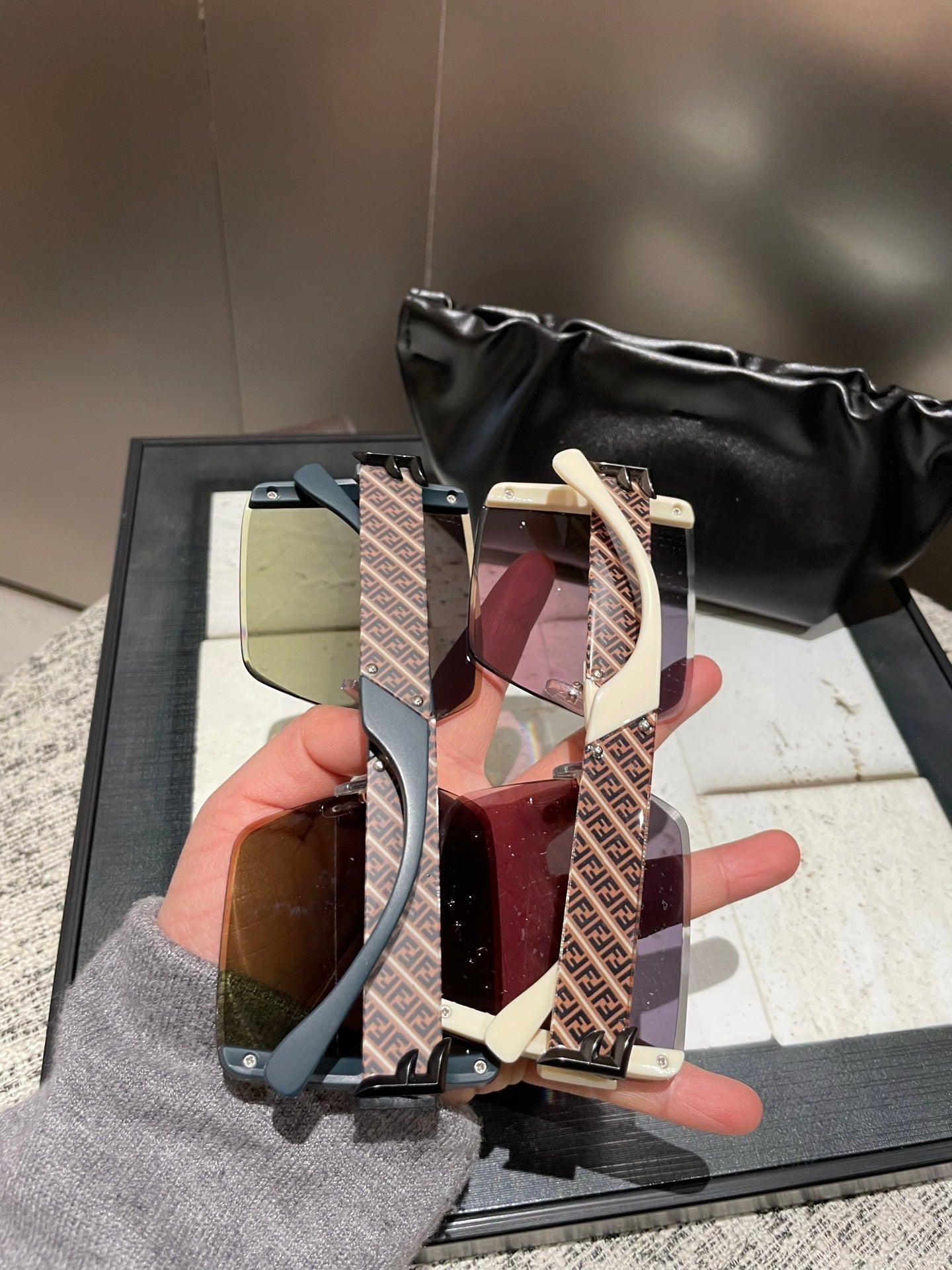 FENDI OVERSIZED FF DIAMONDS SQUARE FRAME SUNGLASSES 518548 IN ACETATE
