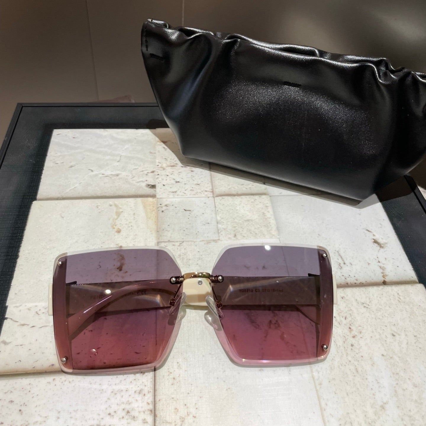 FENDI OVERSIZED FF DIAMONDS SQUARE FRAME SUNGLASSES 518548 IN ACETATE