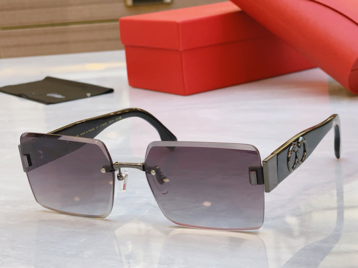 CARTIER PANTHÈRE GEOMETRIC SUNGLASSES CT00636S IN METAL AND ACETATE
