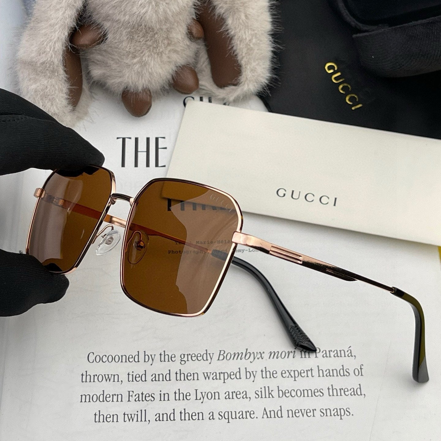 GUCCI SQUARE FRAME SUNGLASSES 563171 IN METAL