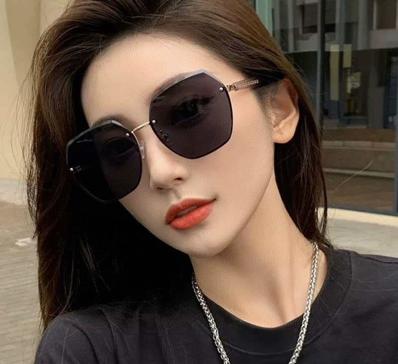 GUCCI RECTANGULAR FRAME SUNGLASSES G0638 IN METAL AND ACETATE