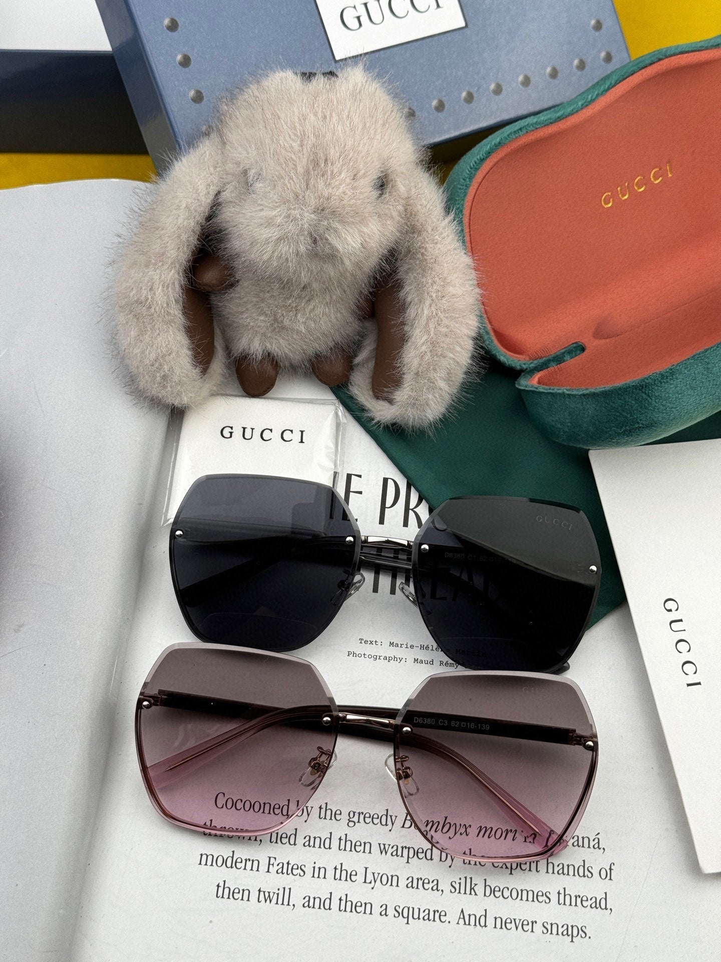 GUCCI RECTANGULAR FRAME SUNGLASSES G0638 IN METAL AND ACETATE