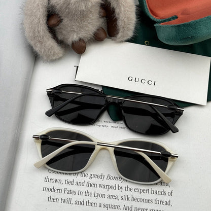 GUCCI OVAL FRAME SUNGLASSES G4906 IN ACETATE AND METAL