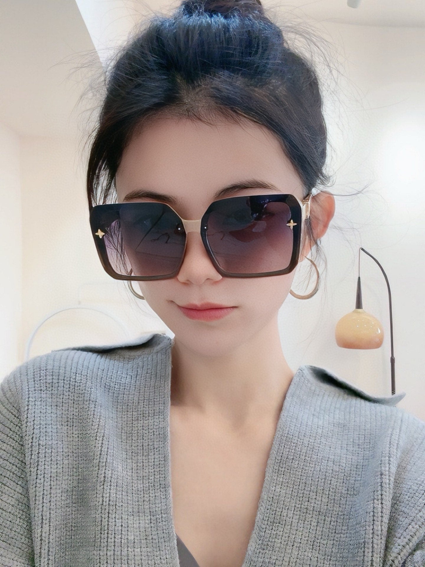 LOUIS VUITTON SQUARE SUNGLASSES L8148 IN ACETATE