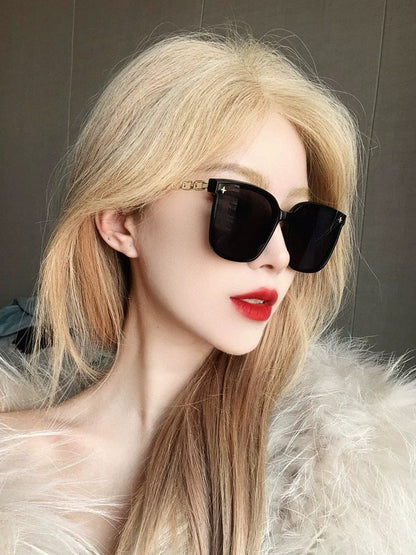 LOUIS VUITTON CHAIN SQUARE SUNGLASSES L8233 IN ACETATE
