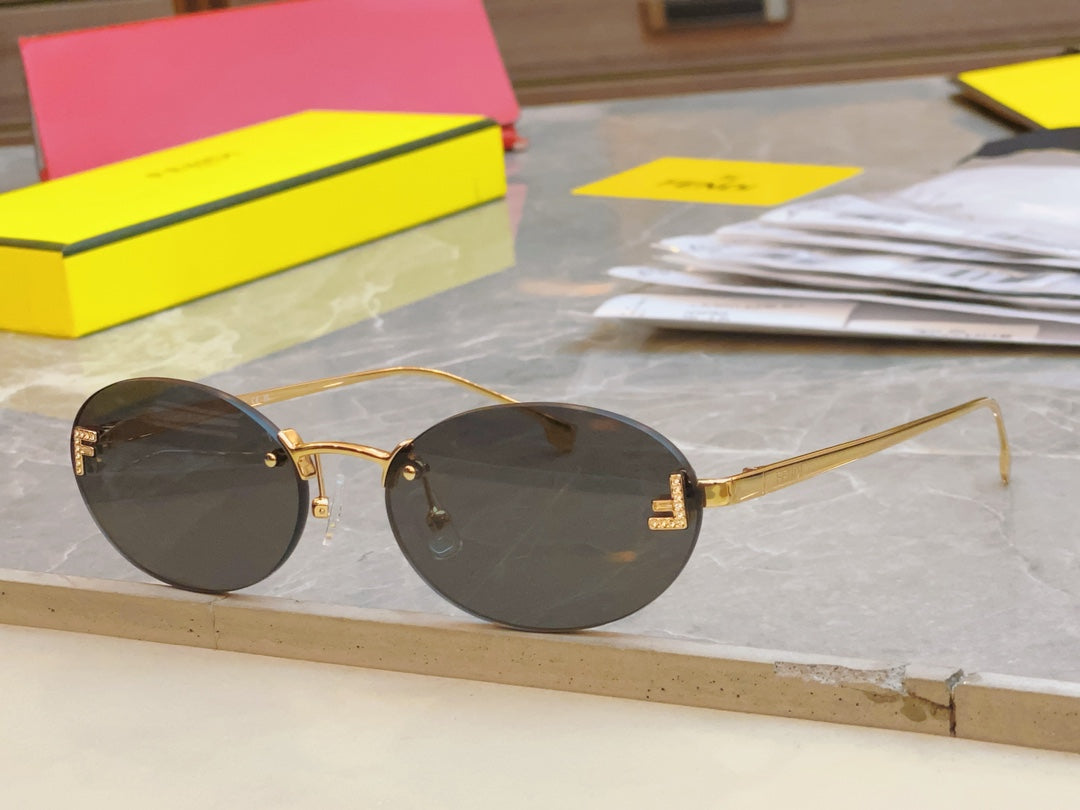 FENDI FIRST CRYSTAL OVAL FRAME SUNGLASSES FE4075US IN METAL