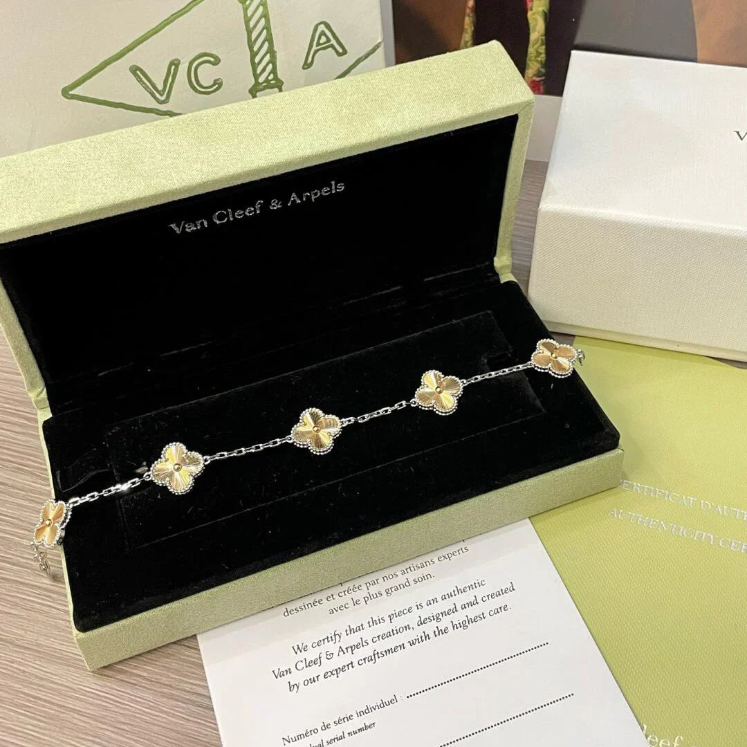 VCA CLOVER 5 MOTIF LASER BRACELET COLLECTION