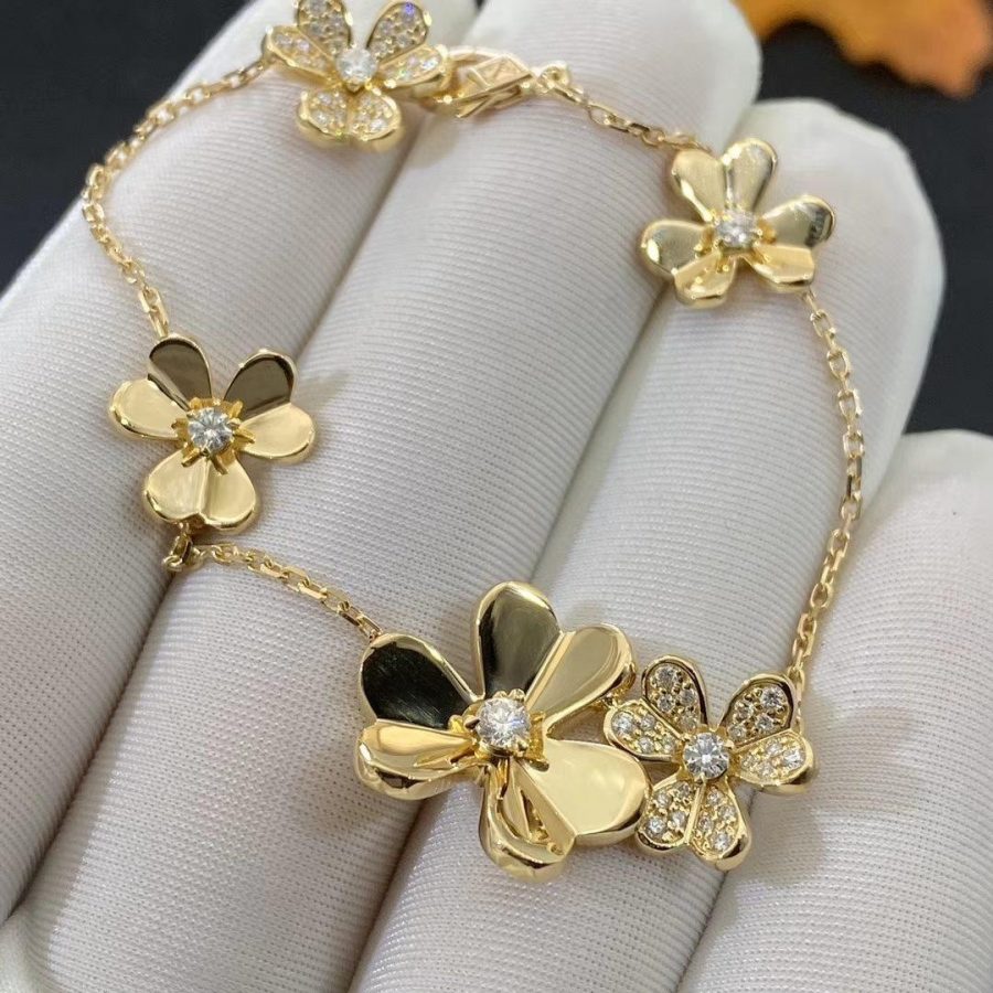 VCA FRIVOLE GOLD 5 FLOWERS BRACELET