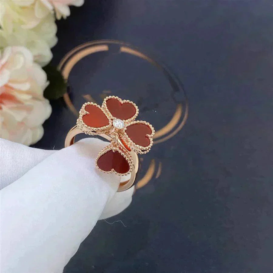 VCA SWEET CLOVER CARNELIAN RING