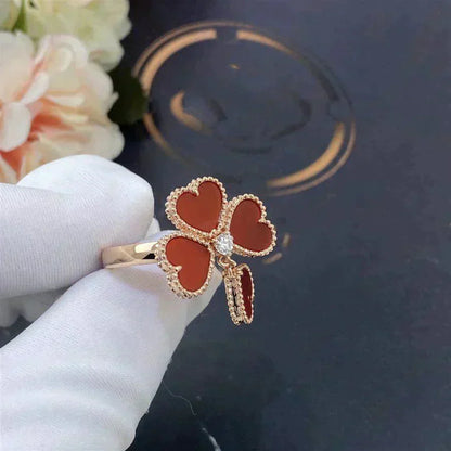 VCA SWEET CLOVER CARNELIAN RING