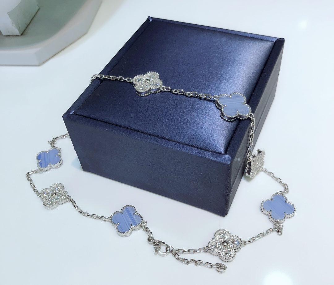 VCA CLOVER 10 MOTIFS CHALCEDONY DIAMONDS SILVER NECKLACE